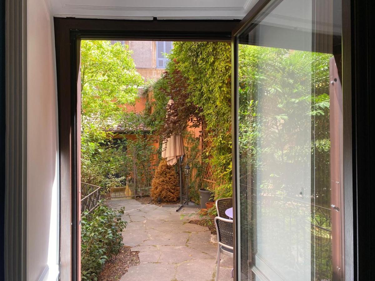 Rione Monti Studio Apt With Private Garden 로마 외부 사진