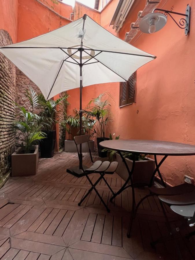 Rione Monti Studio Apt With Private Garden 로마 외부 사진