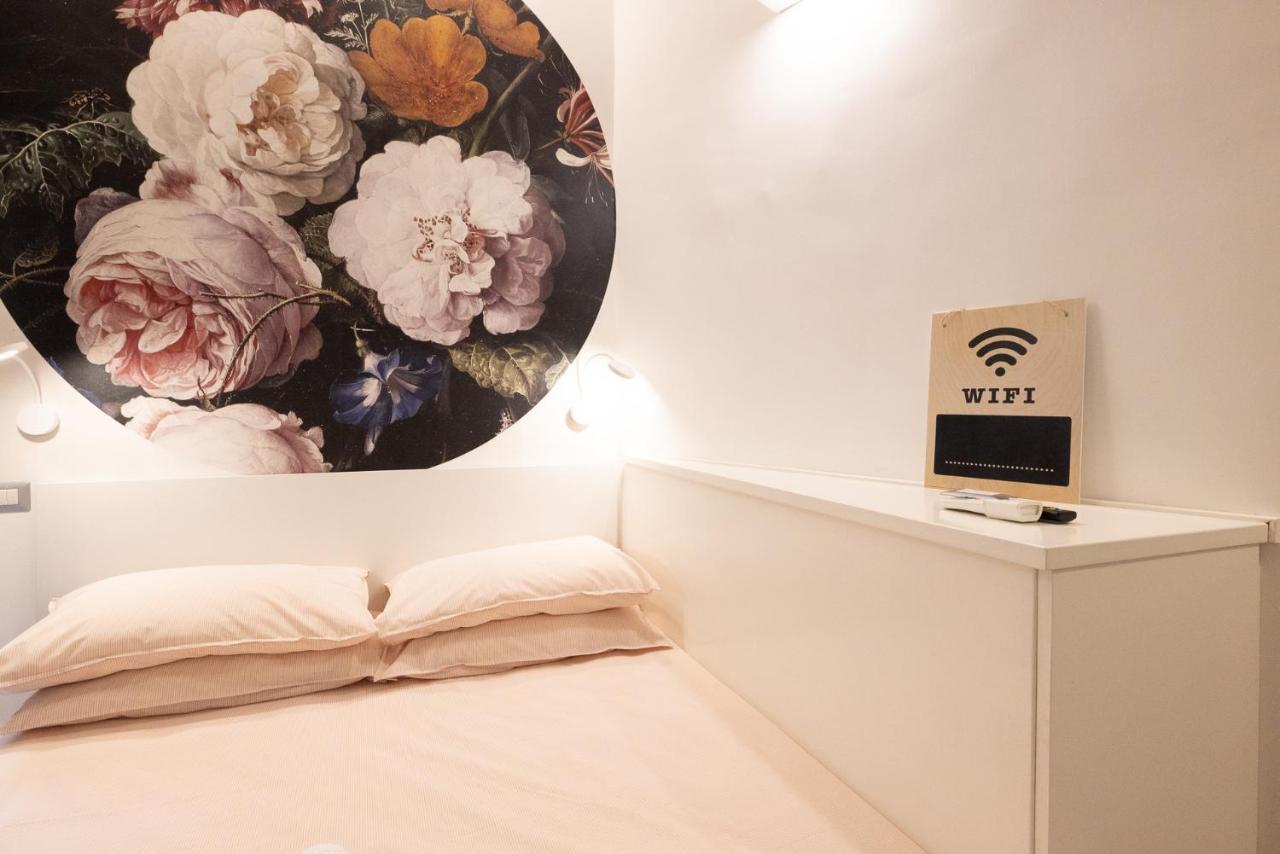 Rione Monti Studio Apt With Private Garden 로마 외부 사진