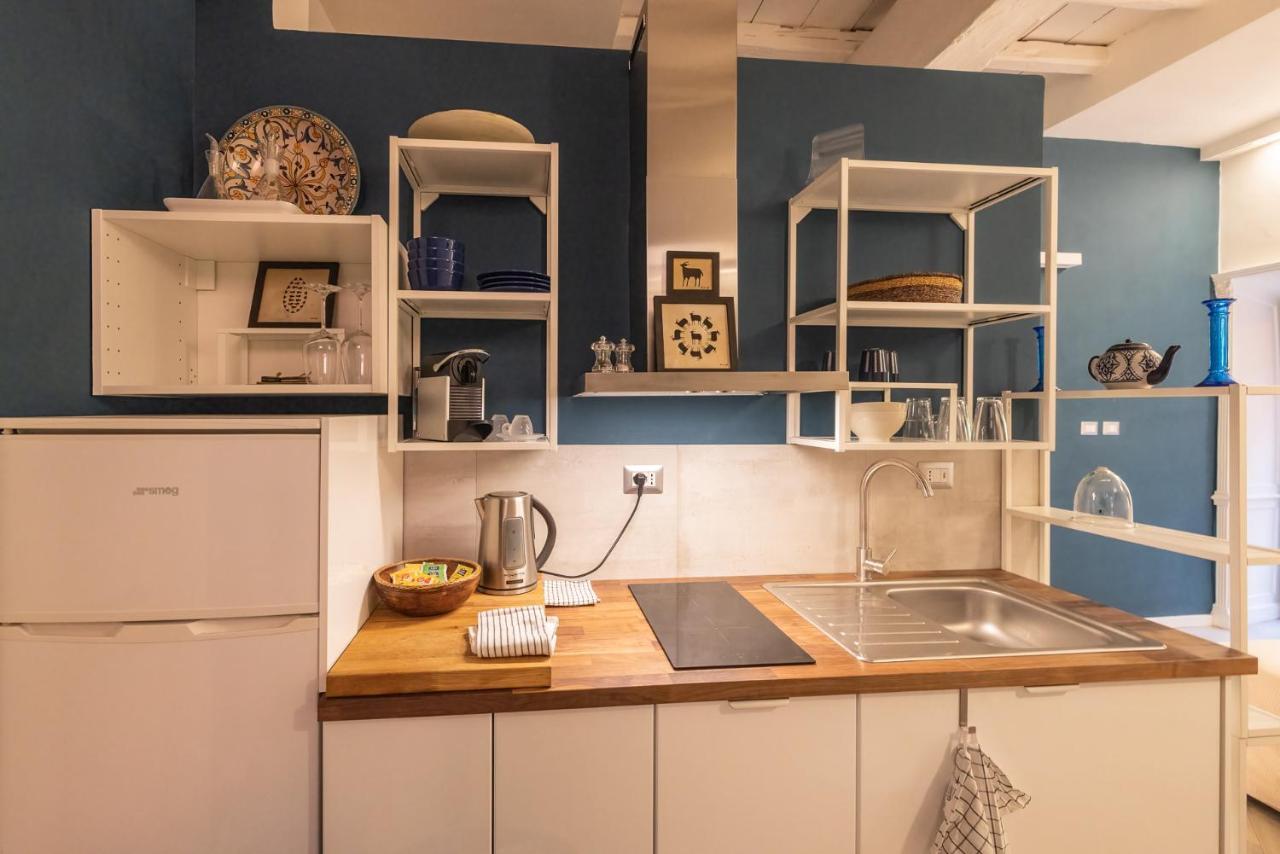 Rione Monti Studio Apt With Private Garden 로마 외부 사진