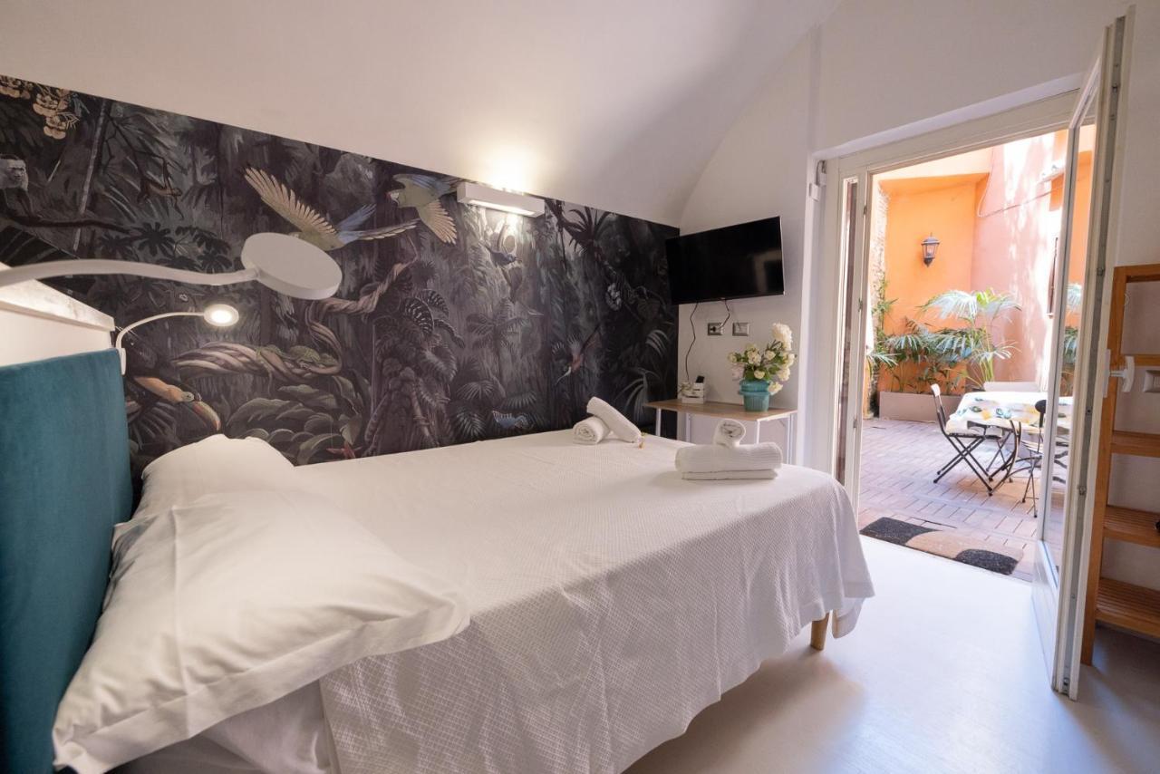 Rione Monti Studio Apt With Private Garden 로마 외부 사진